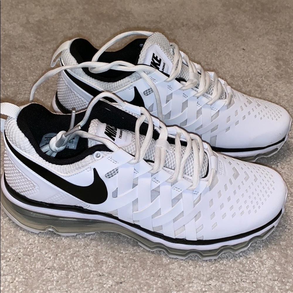 Nike Air NEVER WORN size 7.5 NWOT